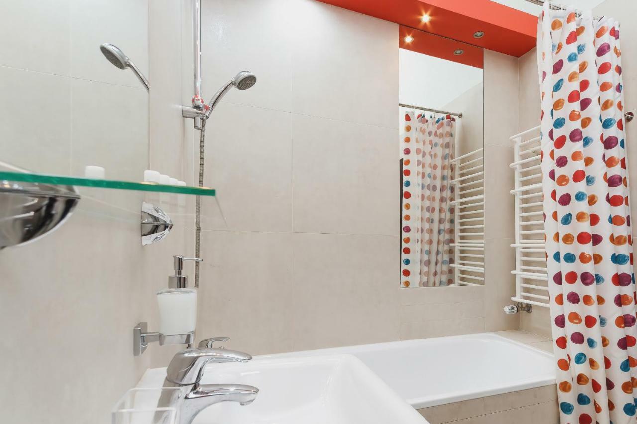 Apartment Amaretto Dluga 60 By Noclegi Renters Krakow Ngoại thất bức ảnh